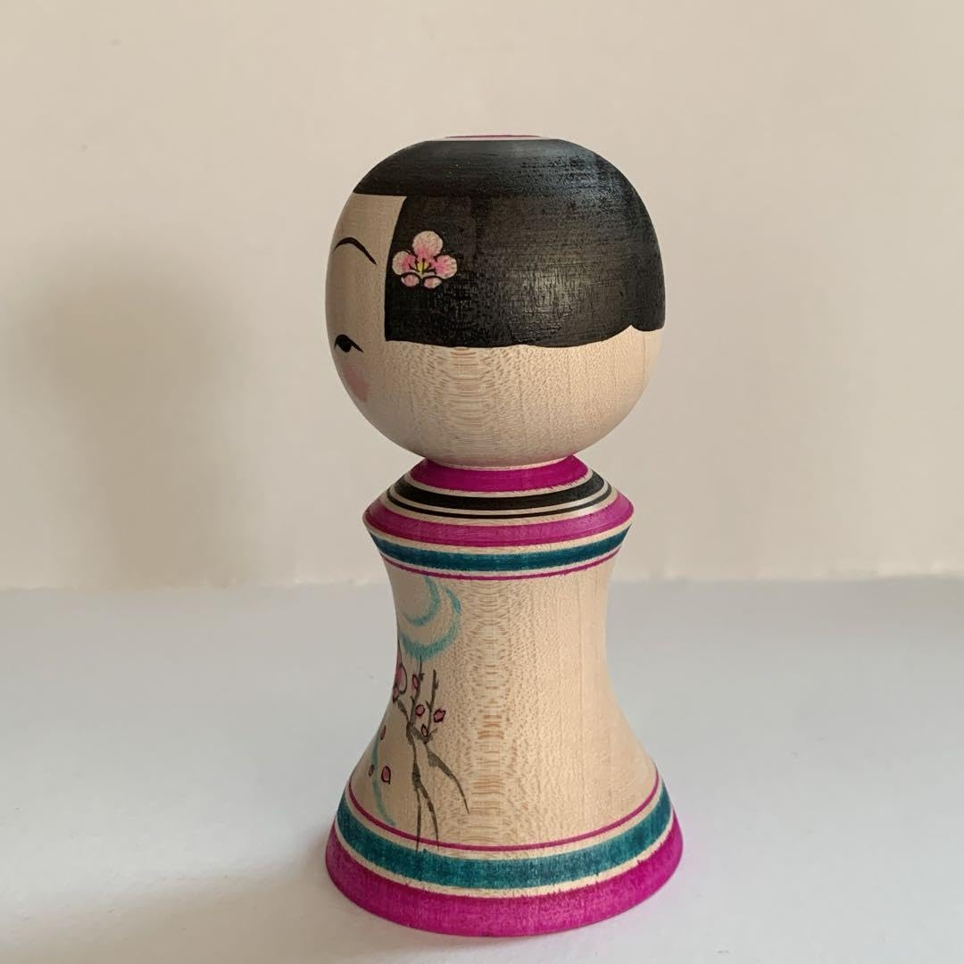 Amazon.co.jp: 津軽こけし おかっぱ紅梅こけし 北山裕美工人 10.5cm